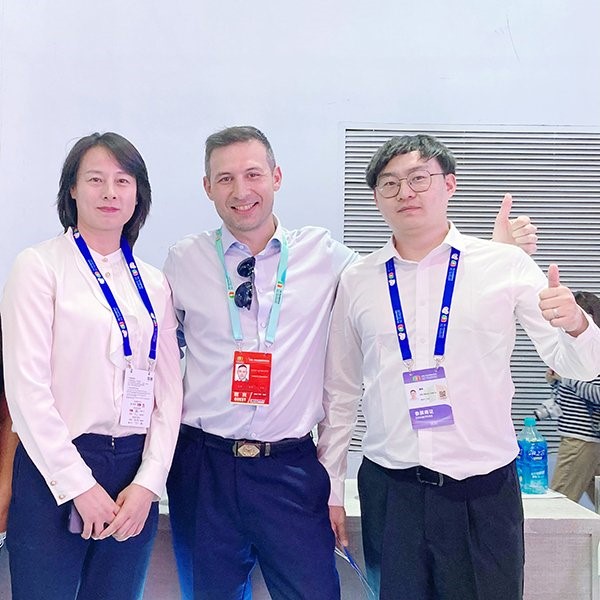 1775801690755676.jpg 05.jpg